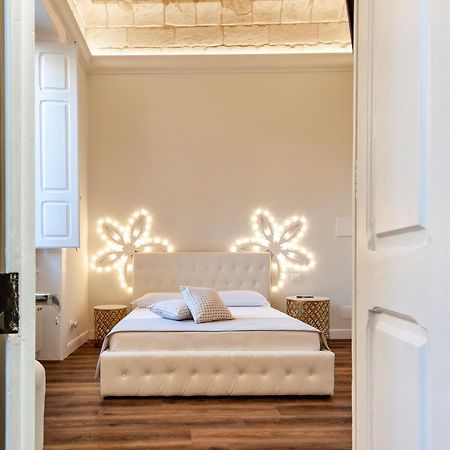 مبيت وإفطار ليتشي Vittoria Luxury House المظهر الخارجي الصورة